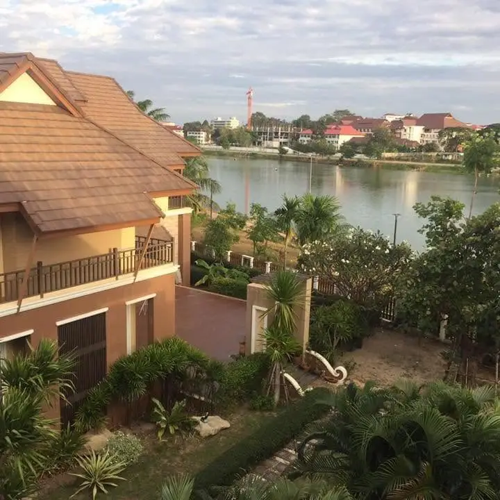 Huaymuang Apartment