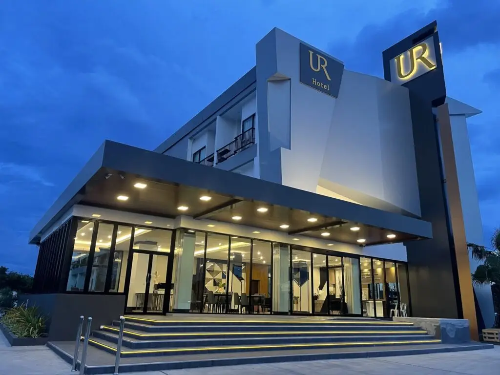 UR Hotel